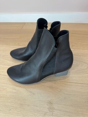 Arche Black Leather Ankle Boots with Elastic Panels